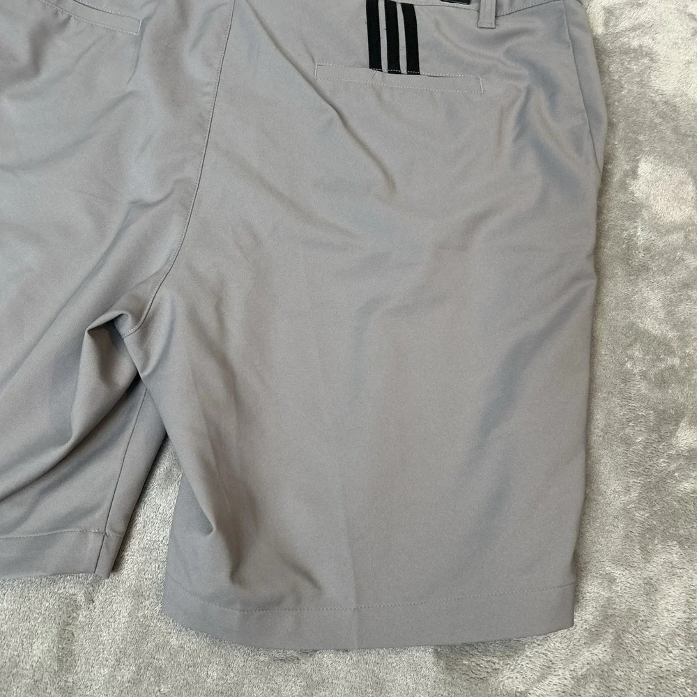 Adidas Golf Performance Shorts Men's Size 40 Gray Stretch Waist 8.5